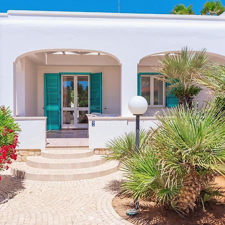 Residence Oasi Sul Mare Torre Suda Exterior photo
