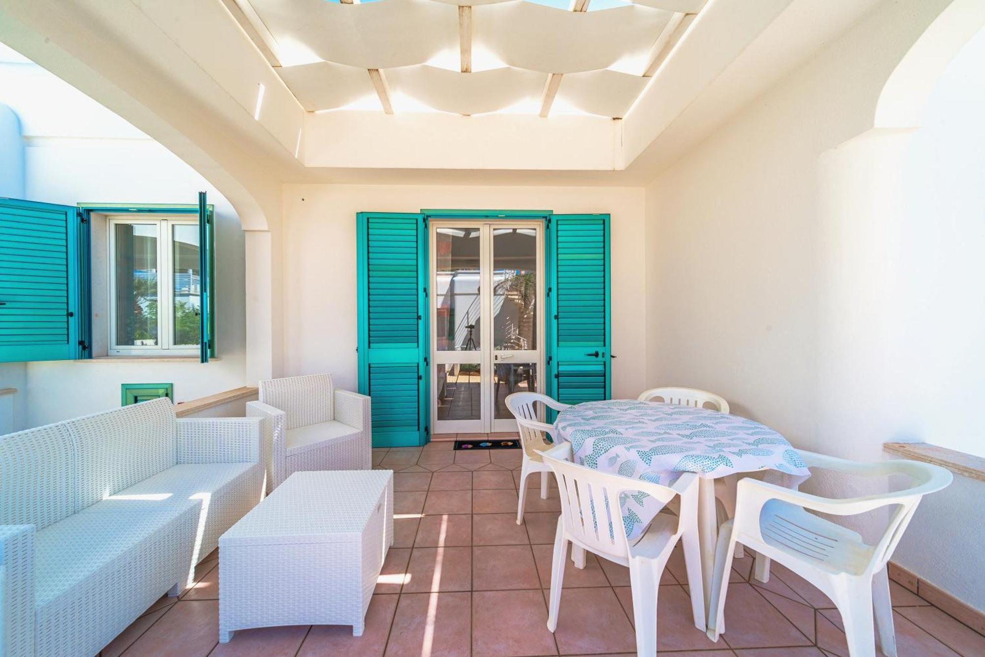 Residence Oasi Sul Mare Torre Suda Exterior photo