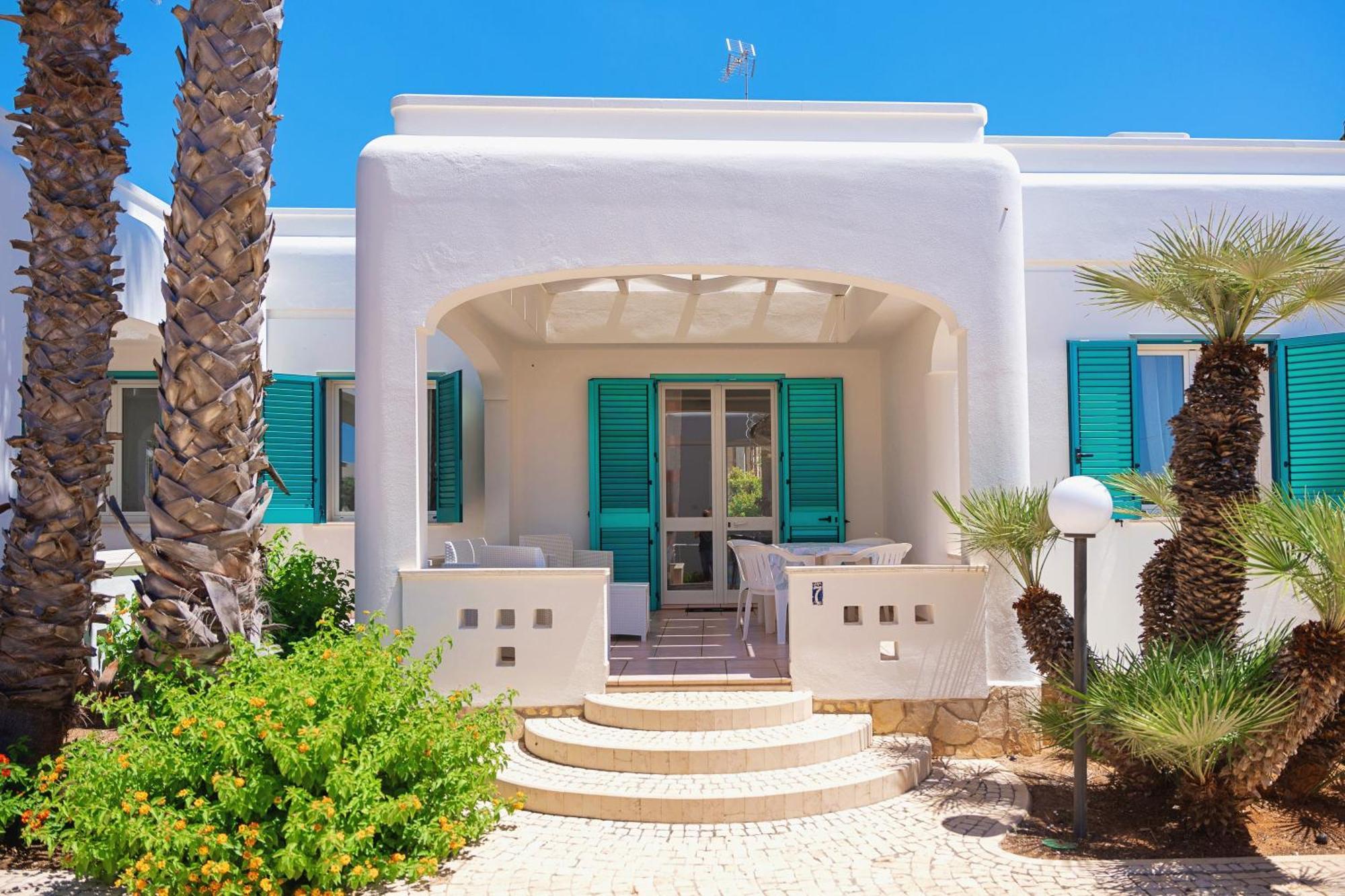 Residence Oasi Sul Mare Torre Suda Exterior photo
