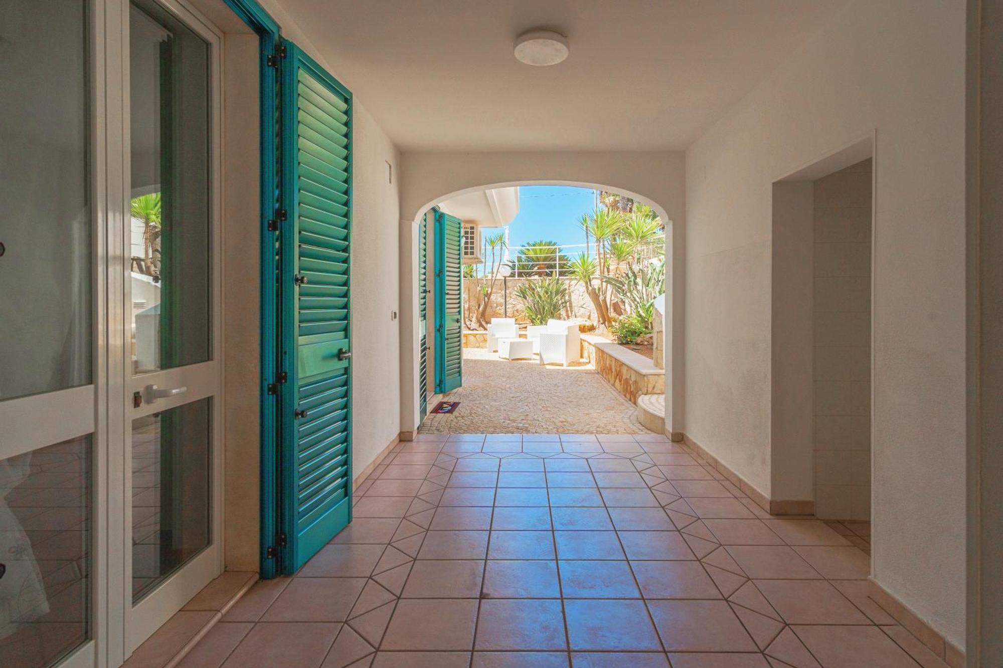 Residence Oasi Sul Mare Torre Suda Exterior photo