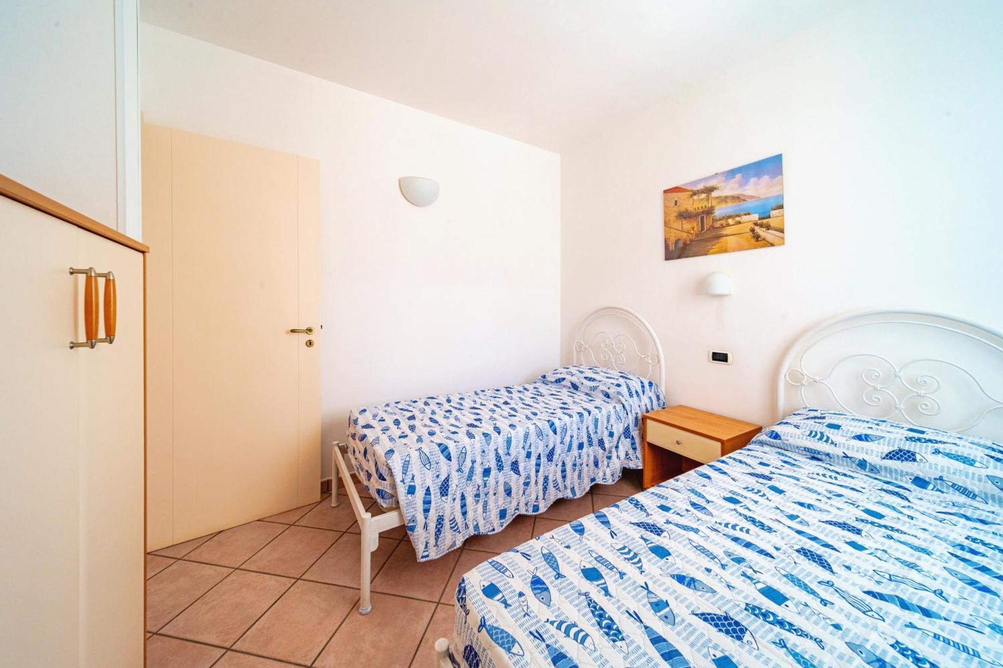 Residence Oasi Sul Mare Torre Suda Exterior photo